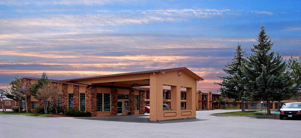 Front of Hotel Cimarron Inn and Suites Crater Lake